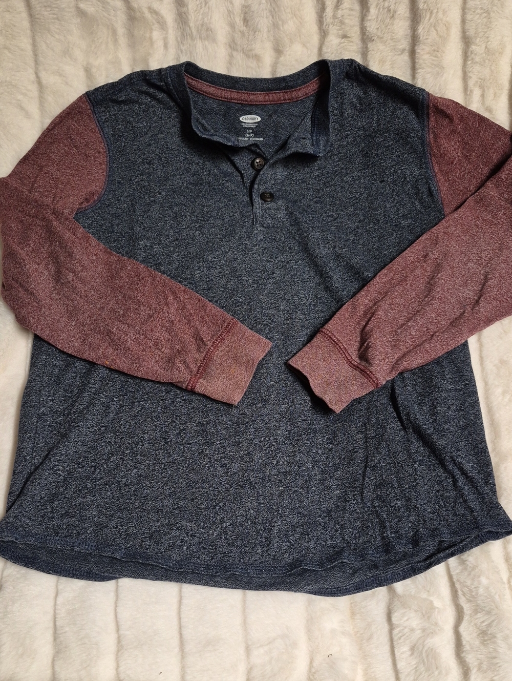 Croft & Barrow Men's Two-Tone Long Sleeve Henley Shirt - Navy & Maroon